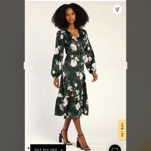 Lulu’s Emerald Green Floral Print Wrap Dress